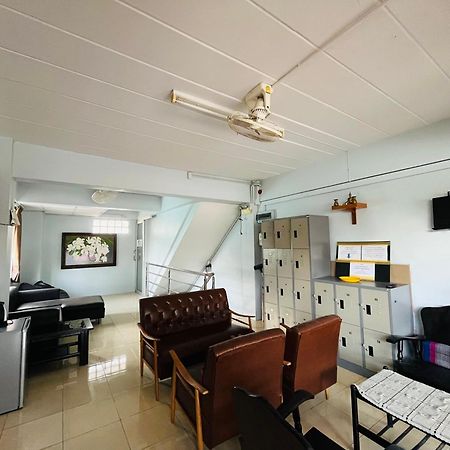 Patone Hostel Phra Nakhon Si Ayutthaya Exteriör bild