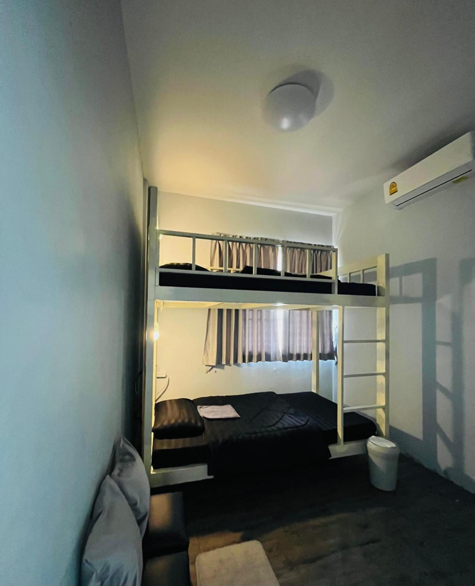 Patone Hostel Phra Nakhon Si Ayutthaya Exteriör bild