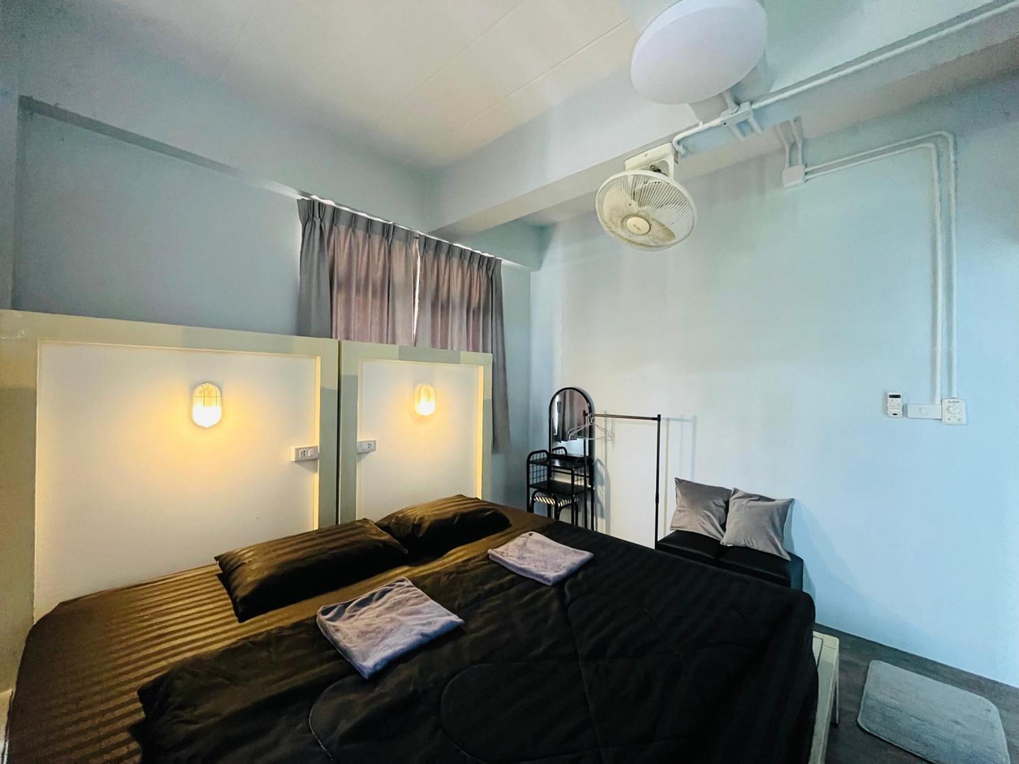 Patone Hostel Phra Nakhon Si Ayutthaya Exteriör bild