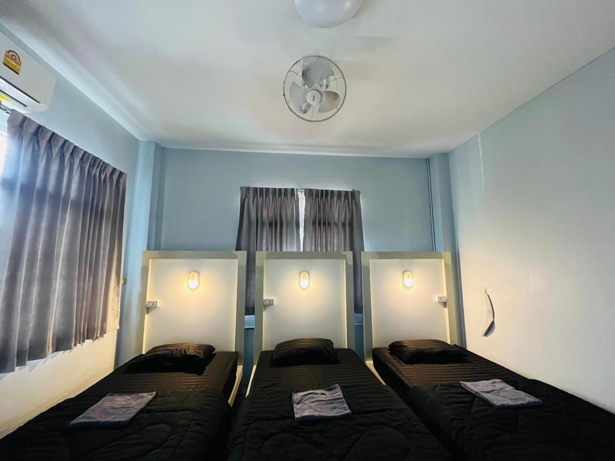 Patone Hostel Phra Nakhon Si Ayutthaya Exteriör bild