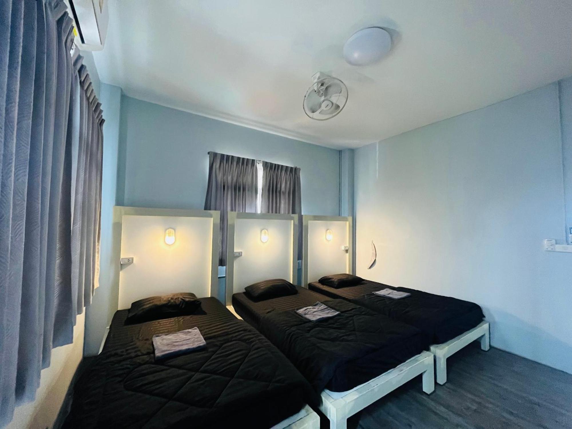 Patone Hostel Phra Nakhon Si Ayutthaya Exteriör bild